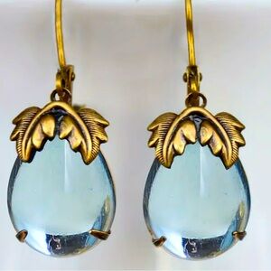 NWT Lake Blue Droplet Synthetic Gems Earrings.